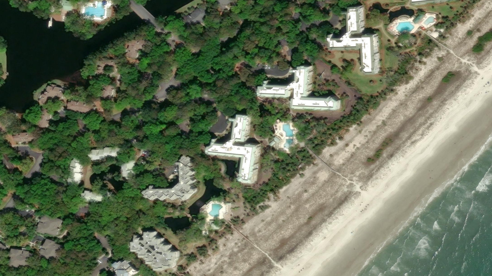 Barrington Arms oceanfront vacation rentals in Palmetto Dunes, Hilton Head Island